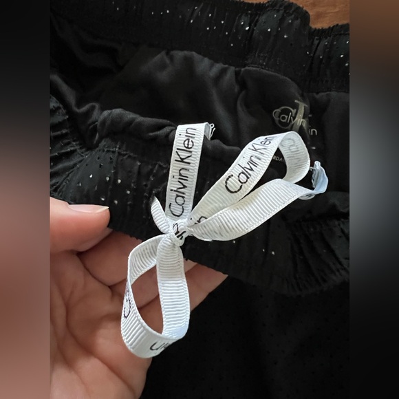 Calvin Klein shorts - Picture 3 of 5